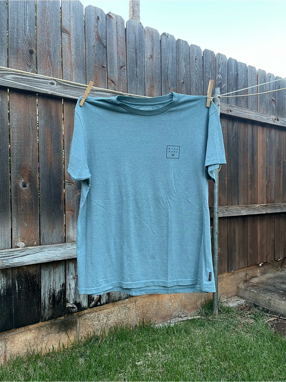 Billabong Men's Short-Sleeve Crew Tee in Seafoam Green